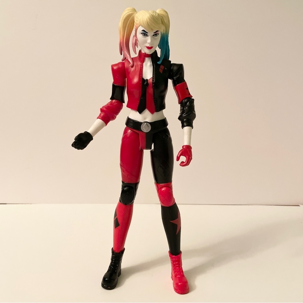 DC Comics Harley Quinn Action Figure Spin Master Red Black 2020